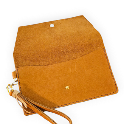 Addy Clutch - light brown